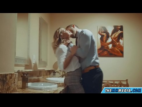 ❤️ Wanneer 'n rondborstige blondine jou in 'n openbare toilet verlei ️ Anale video by porn af.porn-mz.ru ❌❤